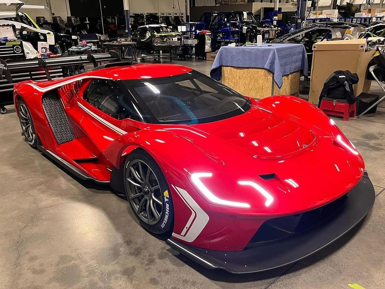 Ford GT MkIV-leaked-2