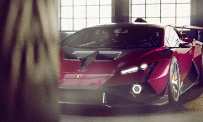 Street-legal Lamborghini Huracan Essenza STO EVO-Super Trofeo-race-car-rendering-2