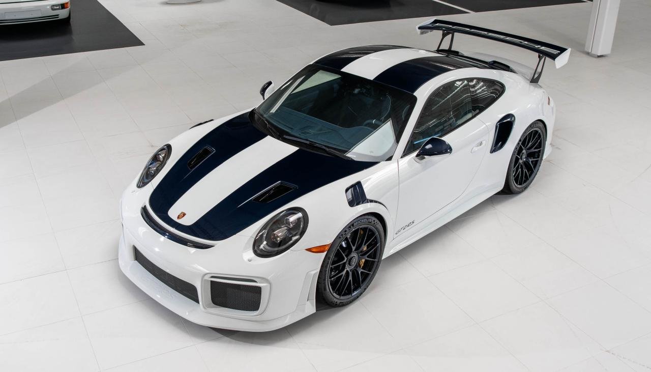 Porsche 911 GT2 RS-white-collection-auction-1