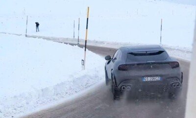 Powersliding Ferrari Purosangue