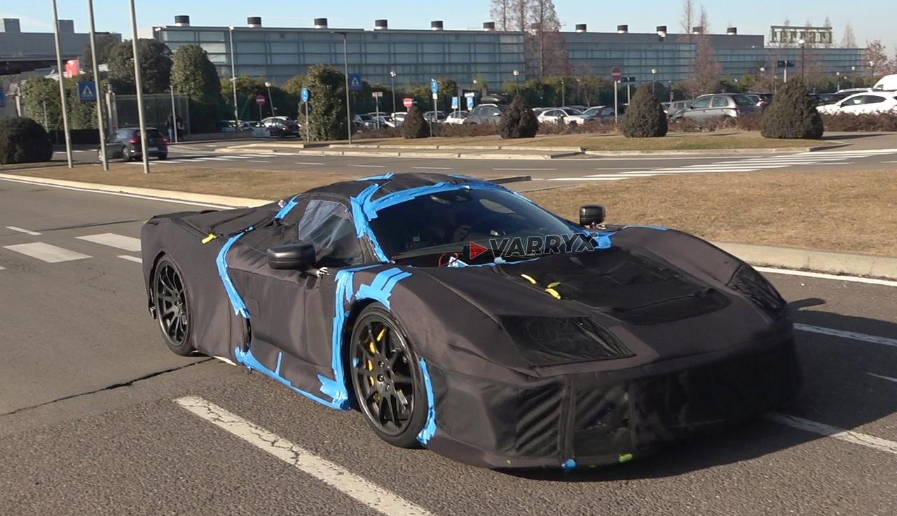Ferrari-hypercar-LaFerrari successor-spy-shots-1
