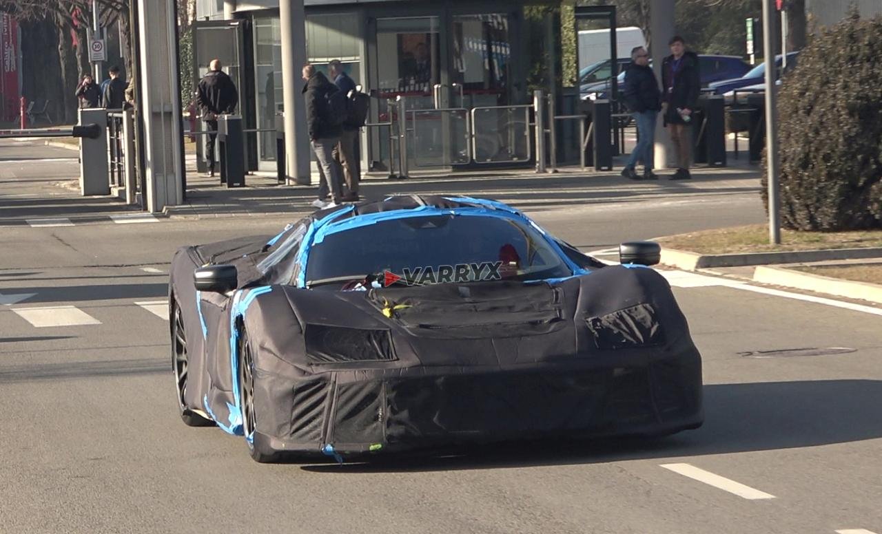 Ferrari-hypercar-LaFerrari successor-spy-shots-3