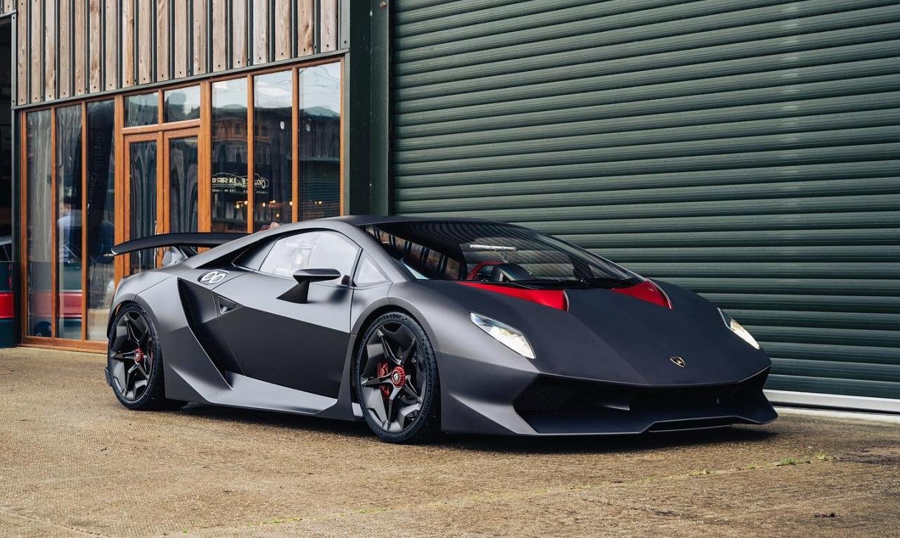 Street Legal Lamborghini Sesto Elemento-UK