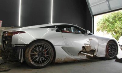 Crashed-Lexus LFA Rebuild-USA