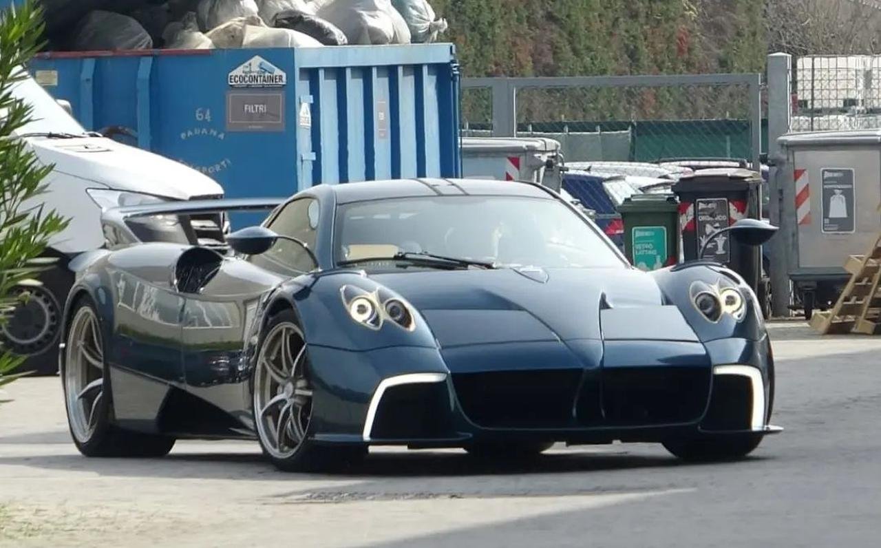Pagani Huayra manual transmission-spied-3