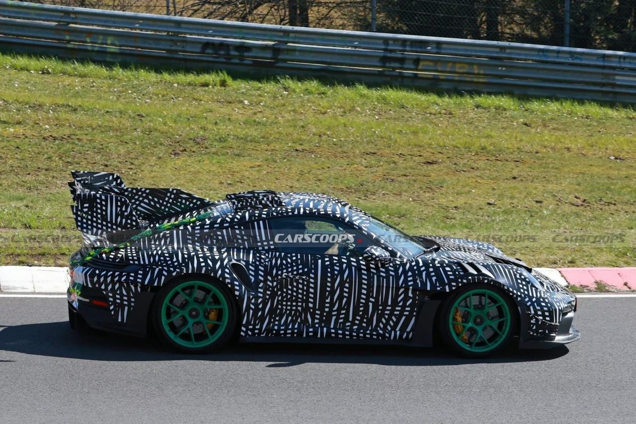 Porsche-911-GT3-RS-Manthey-Racing-Edition-3027-8