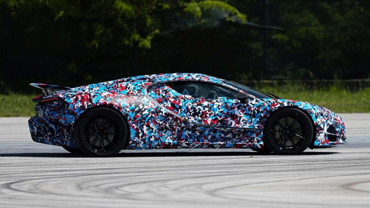 Bugatti Chiron successor pre-production test mule spy shots-1