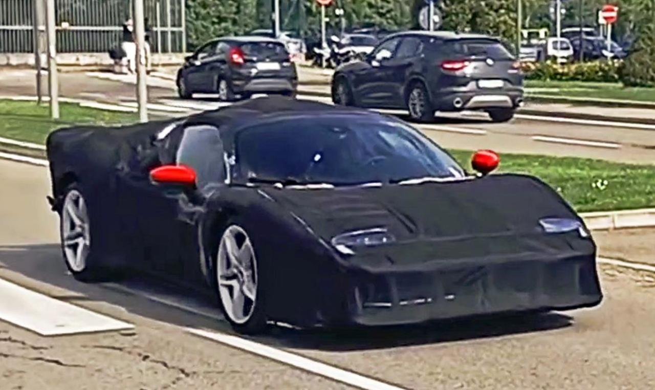 Ferrari Icona-SF90 facelift-supercar-spy-shots-2