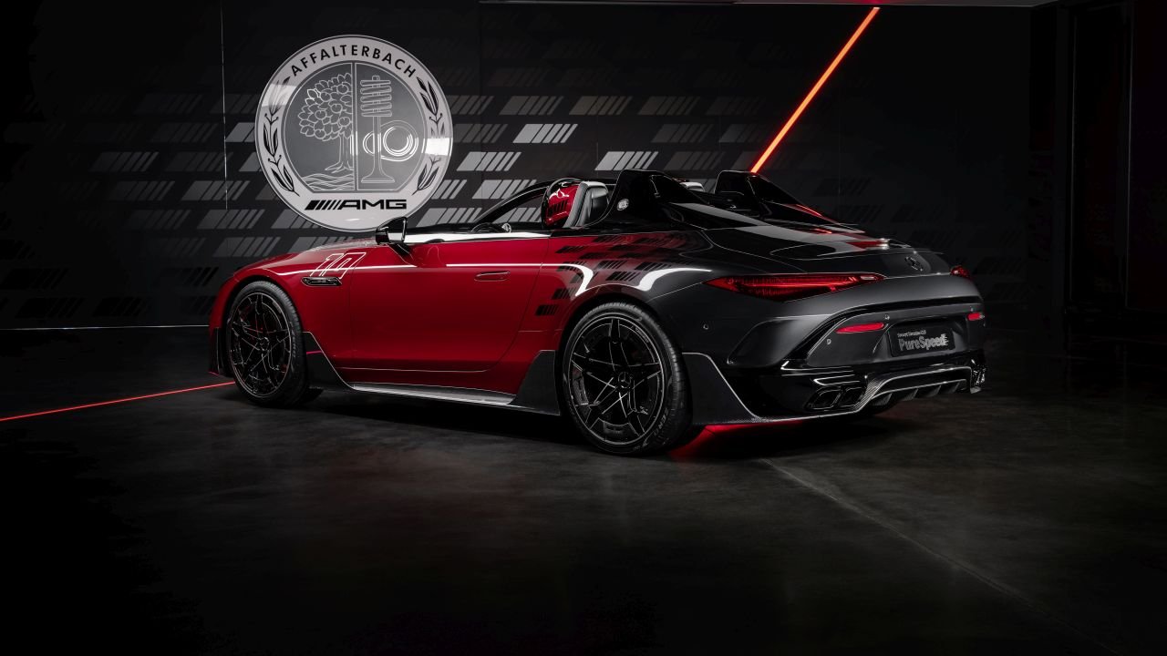 Concept Mercedes-AMG PureSpeed: Expressives Konzeptfahrzeug gibt Ausblick auf erstes Modell der Mythos-SerieConcept Mercedes-AMG PureSpeed – expressive concept car gives a look at the first model in the Mythos series