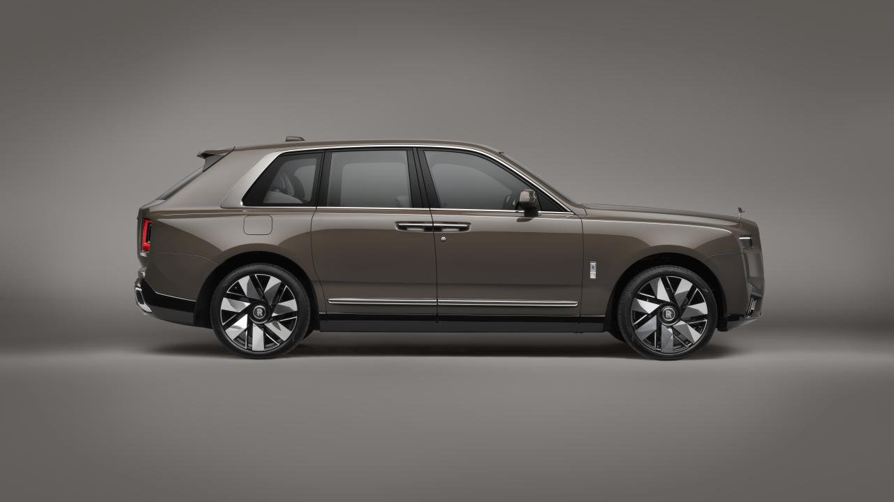 Rolls-Royce-Cullinan Series II-1