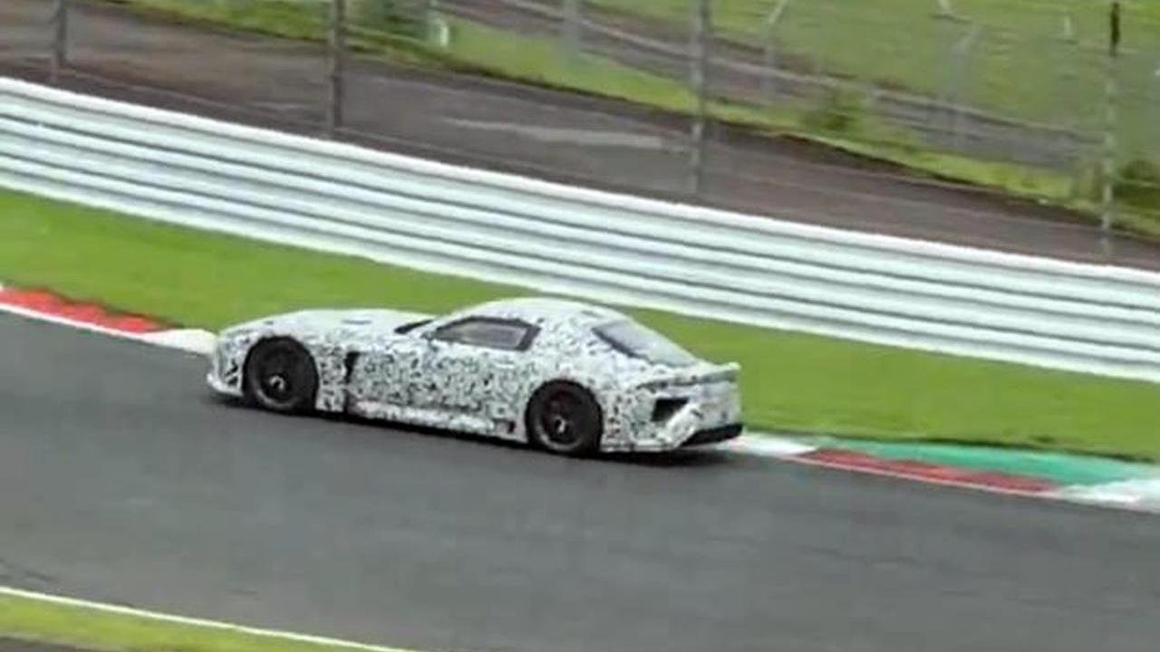 Lexus LFR spy images-Japan1