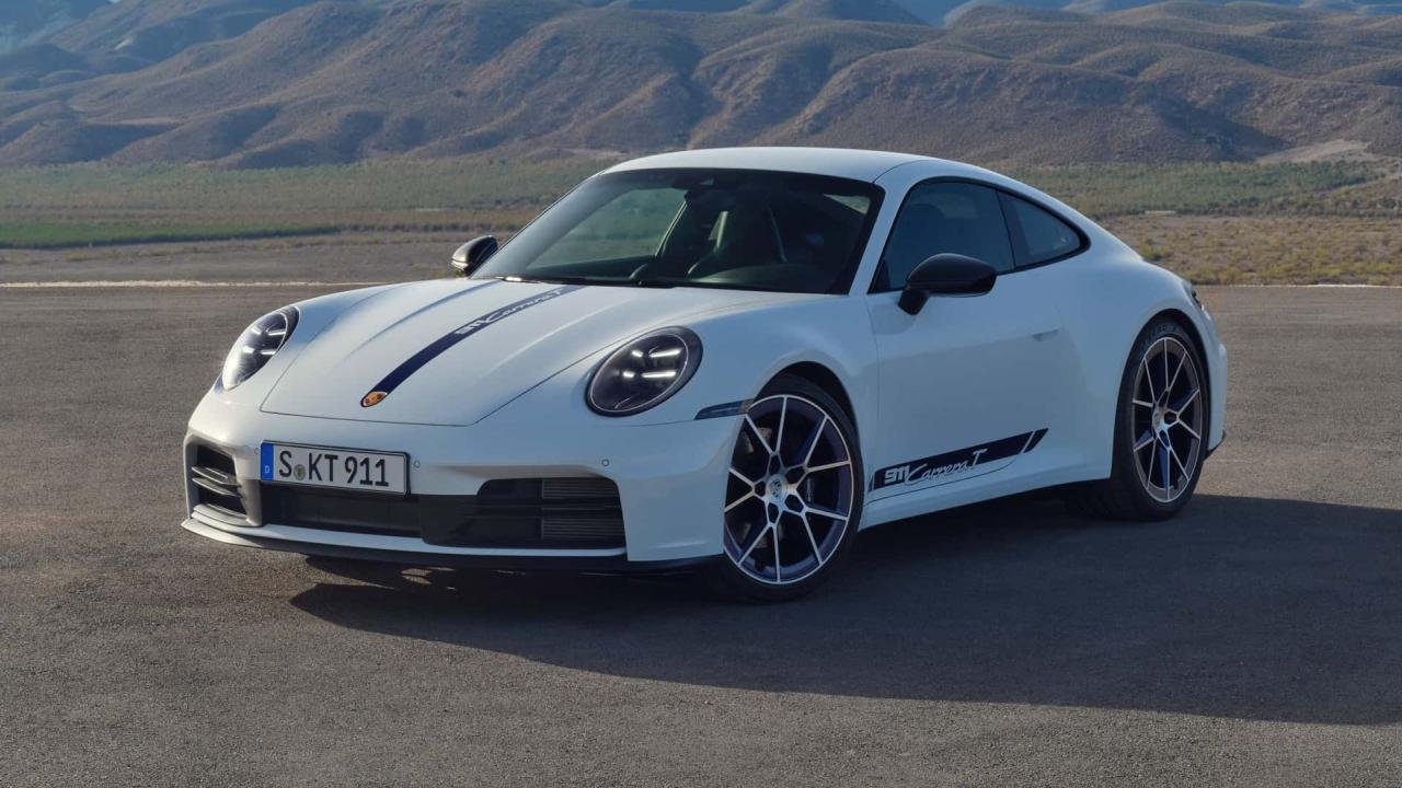 2025-porsche-carrera-t-coupe