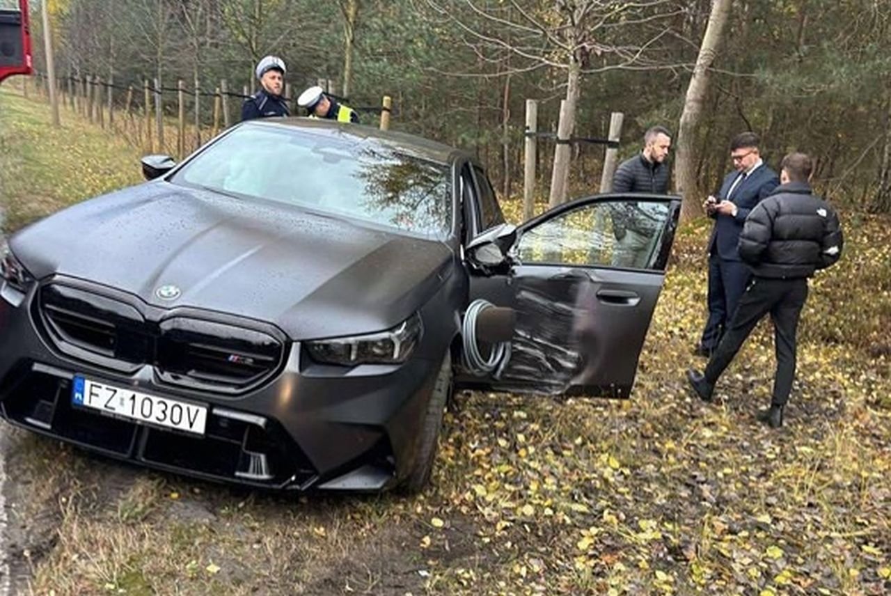 BMW M5 crash-1