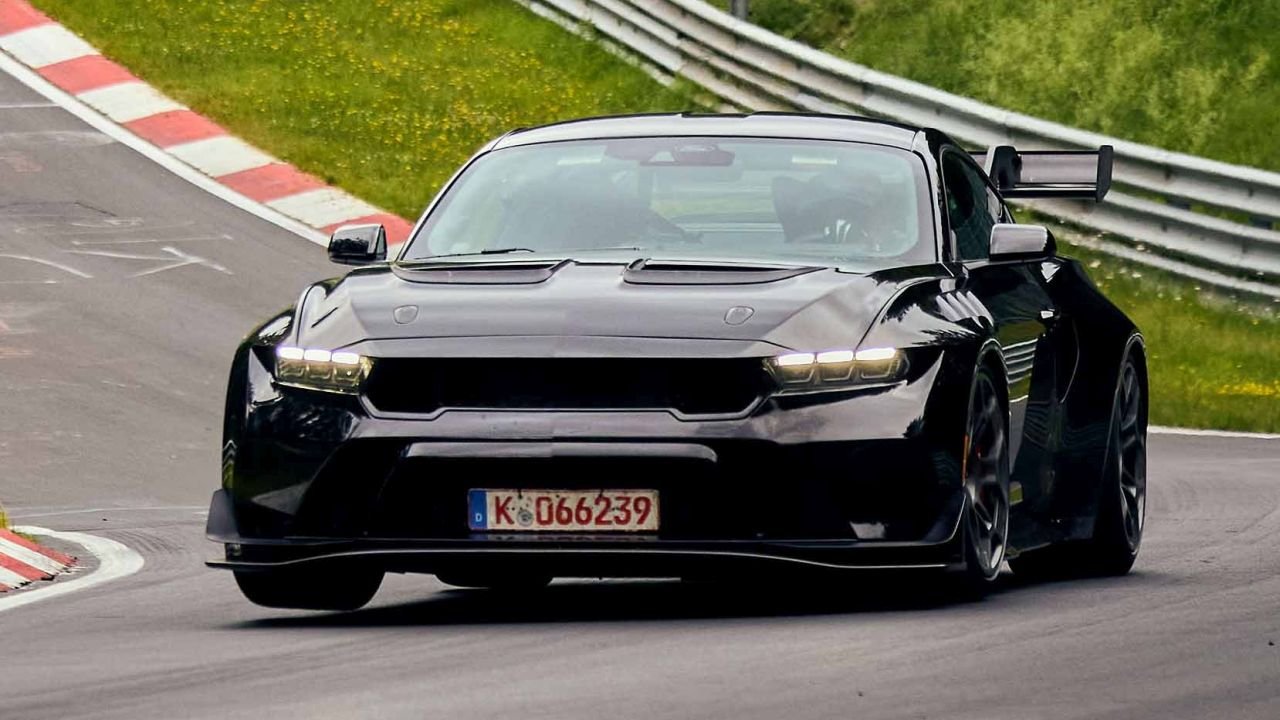 Ford Mustang GTD_Road to the Ring_12