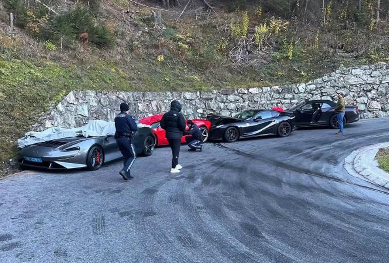 LaFerrari McLaren Elva crash Austria-1