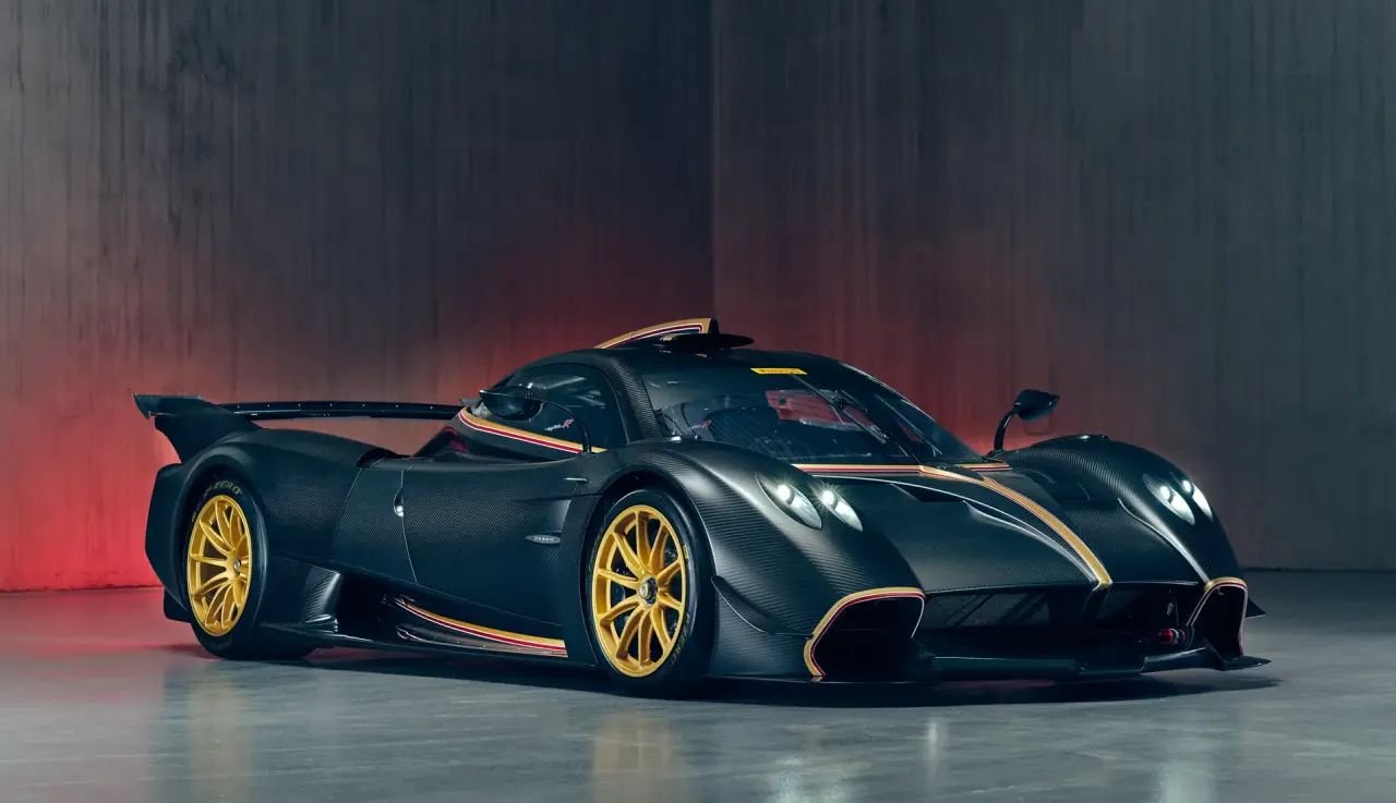 Pagani Huayra R for sale-RM Sothebys Paris Auction-2