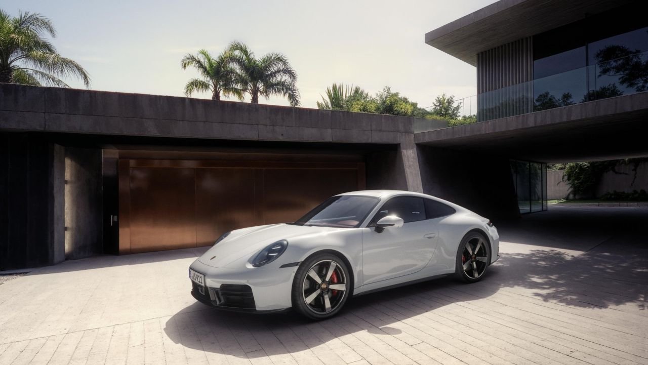 2025 Porsche 911 Carrera S-1
