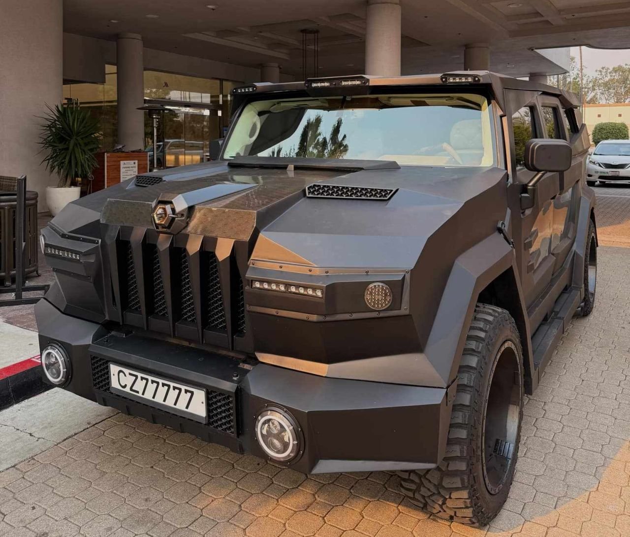Dartz Prombron Black Stallion-USA-1