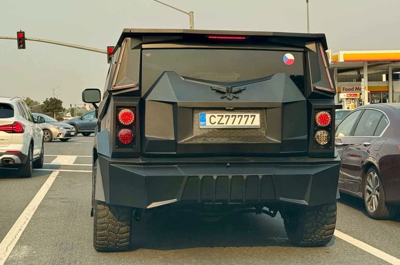 Dartz Prombron Black Stallion-USA-2