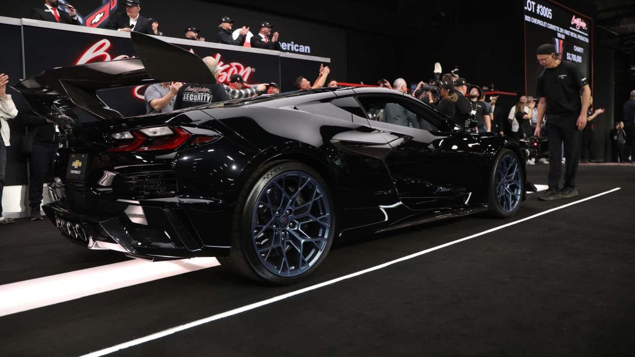 First production 2025 Corvette ZR1-auction-2