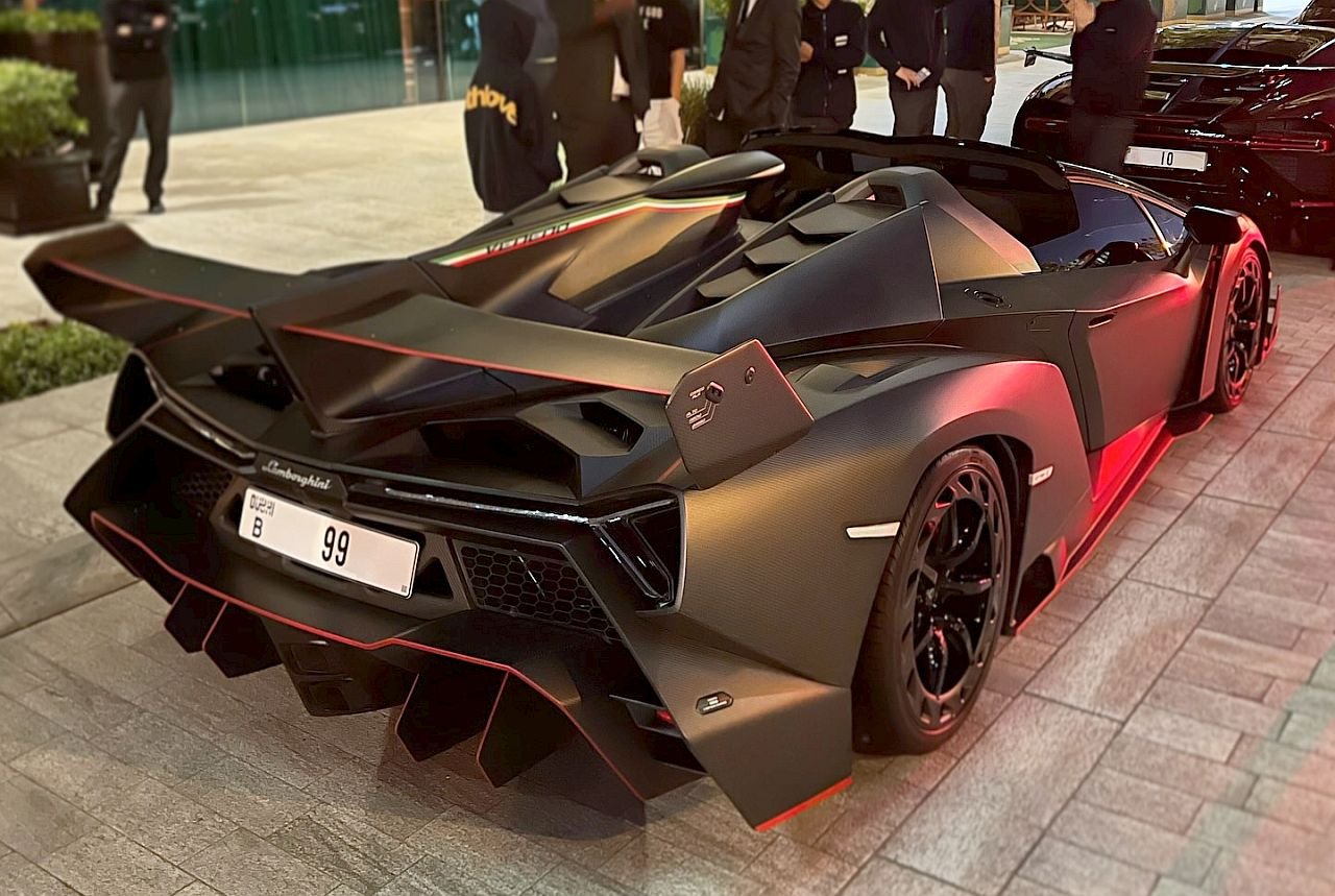 Lamborghini Veneno Roadster-Dubai-1