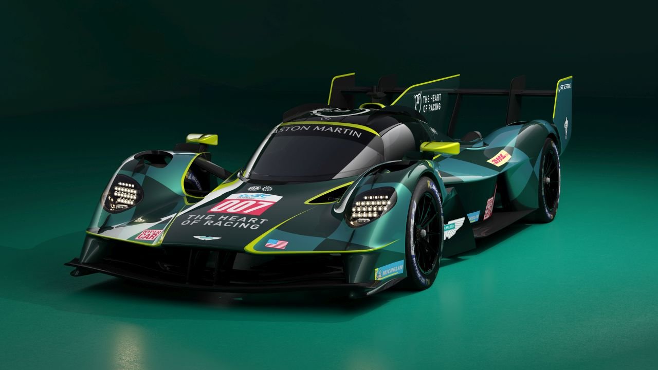 Aston Martin Valkyrie Hypercar_WEC_01