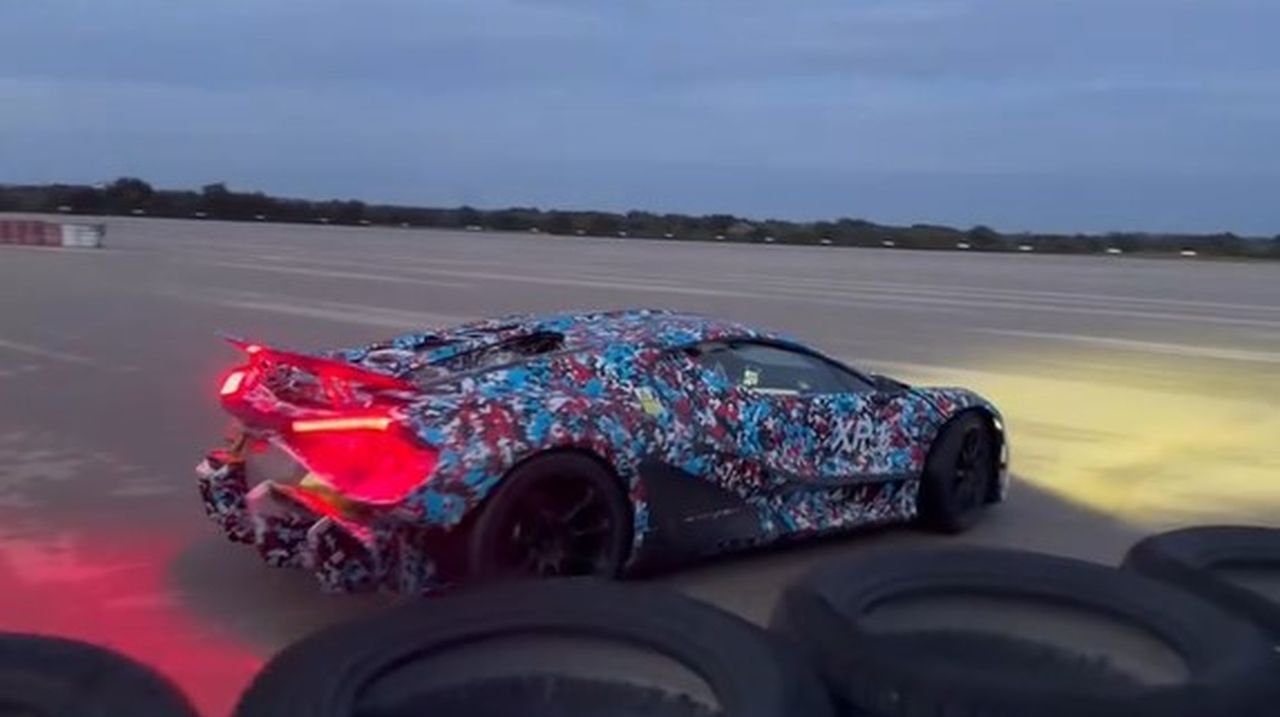 Bugatti Tourbillon V16 sound