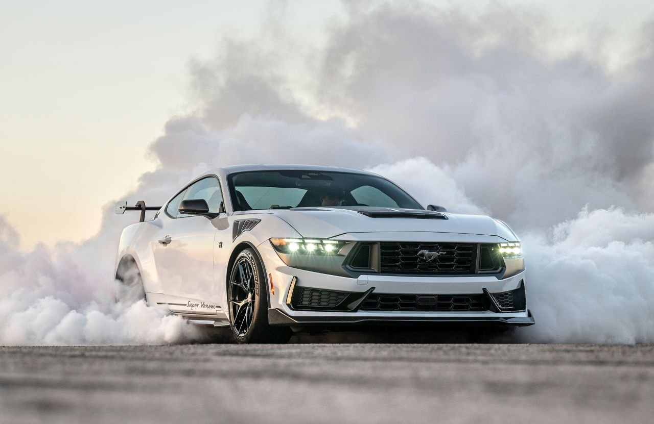 Hennessey-SUPER-VENOM-04