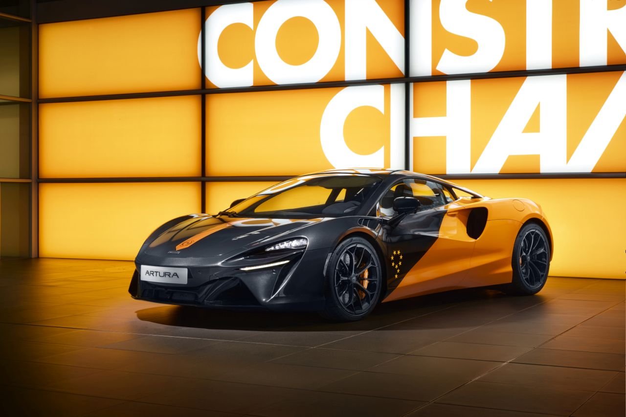 McLaren MCL38 Celebration Edition-5