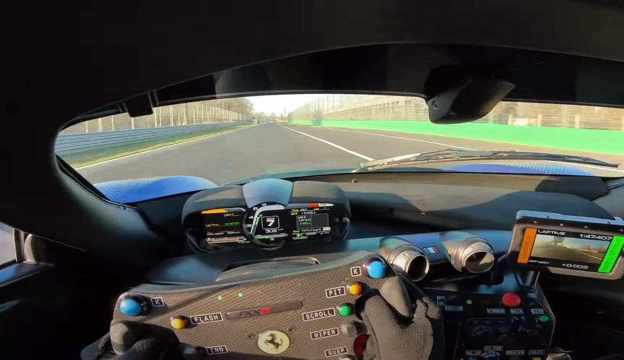 Ferrari FXX-K EVO hot lap Monza