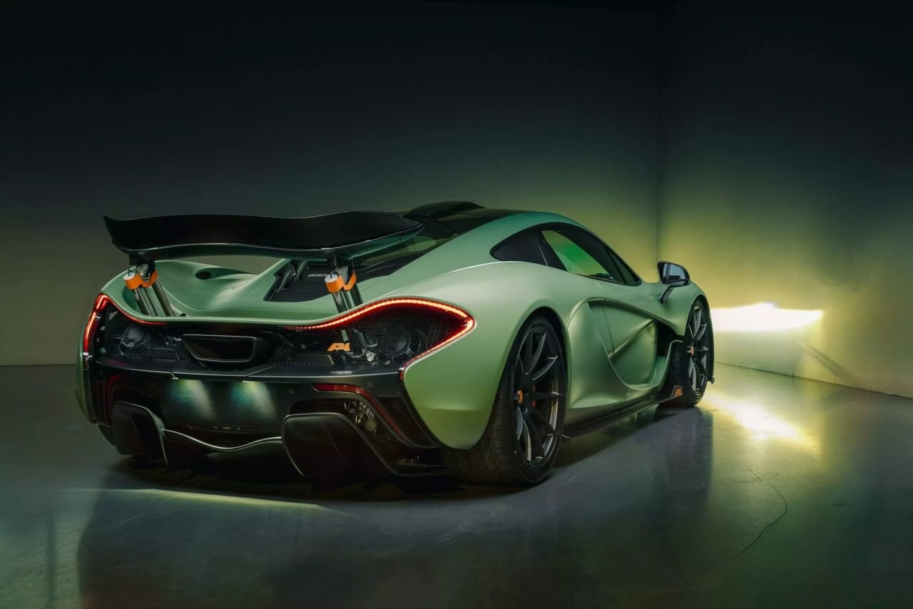 McLaren-P1-Green-Auction-2