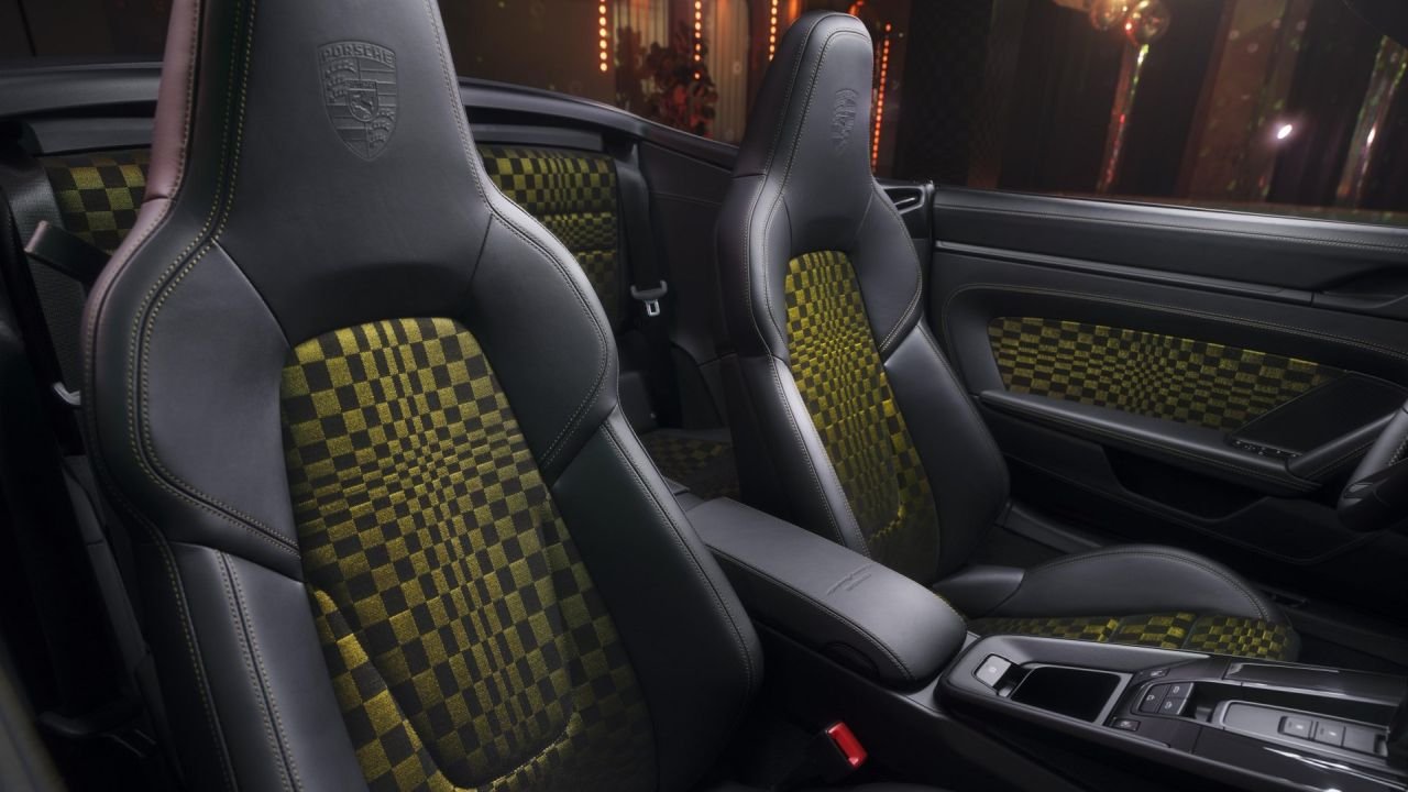 2025 Porsche 911 Spirit 70 Heritage Edition05