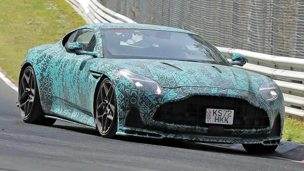 Aston Martin DB12 AMR-Nurburgring-spy-shots-1
