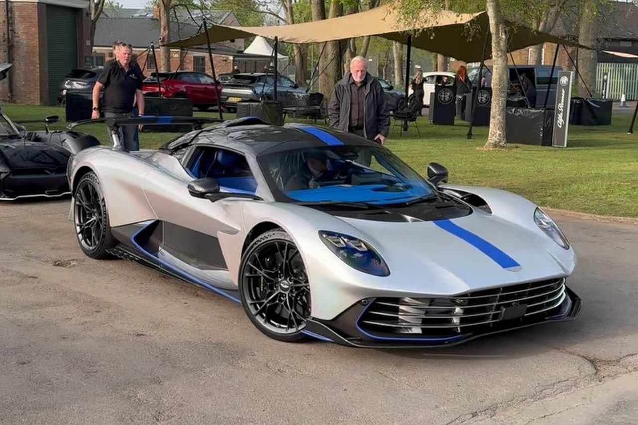 Aston Martin Valhalla-Bicester Motion
