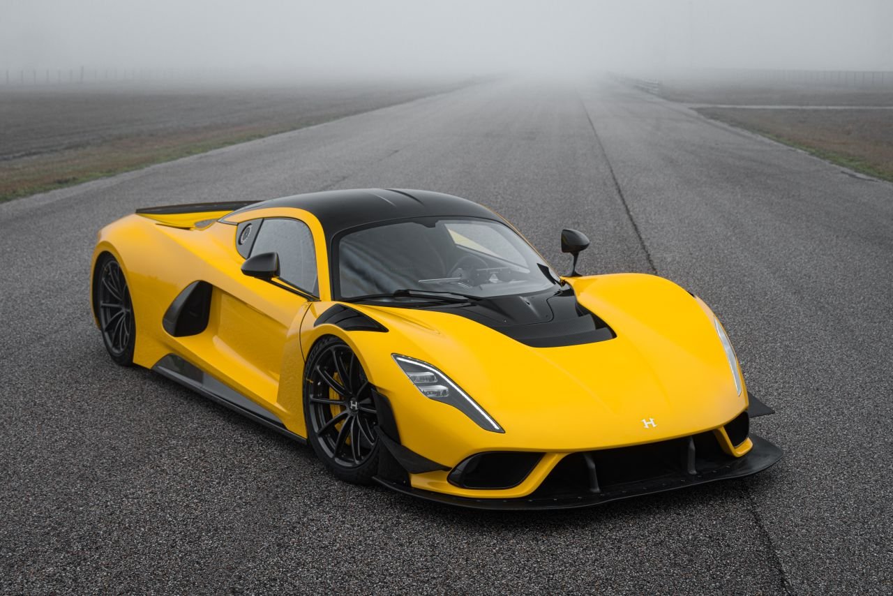 Hennessey-Prototype-Venom-F5-EVOlution-02
