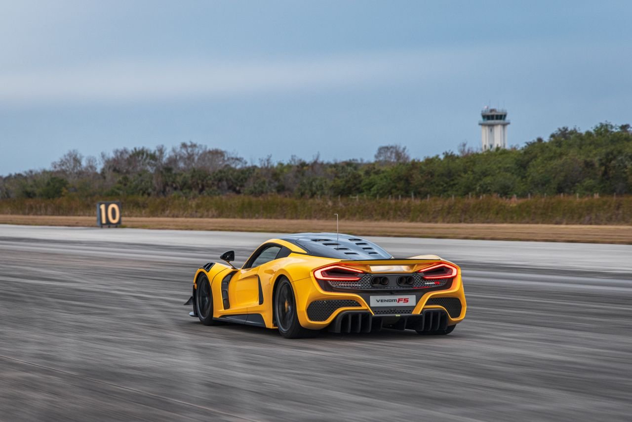 Hennessey-Prototype-Venom-F5-EVOlution-09