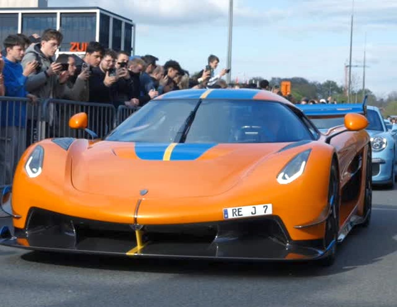 Koenigsegg Jesko Porsche crash