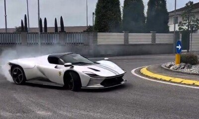 Ferrari Daytona SP3 drifting at roundabout