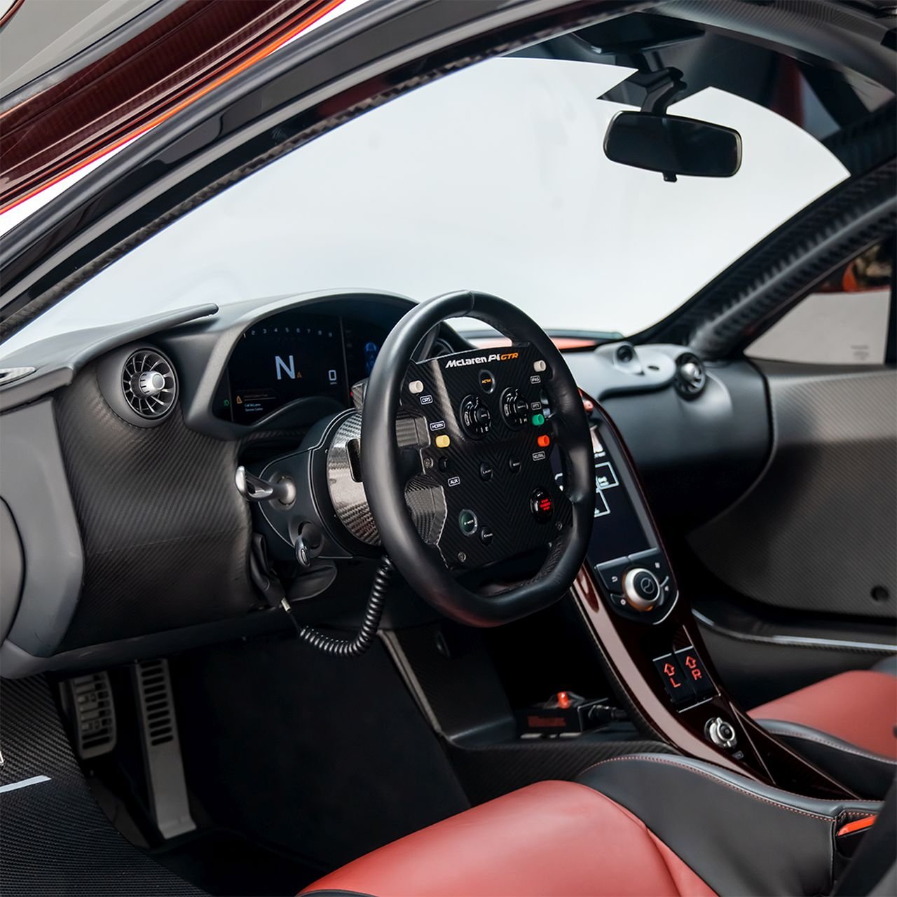 McLaren P1 GTR-Lanzante-F1rst Motors-Dubai-3