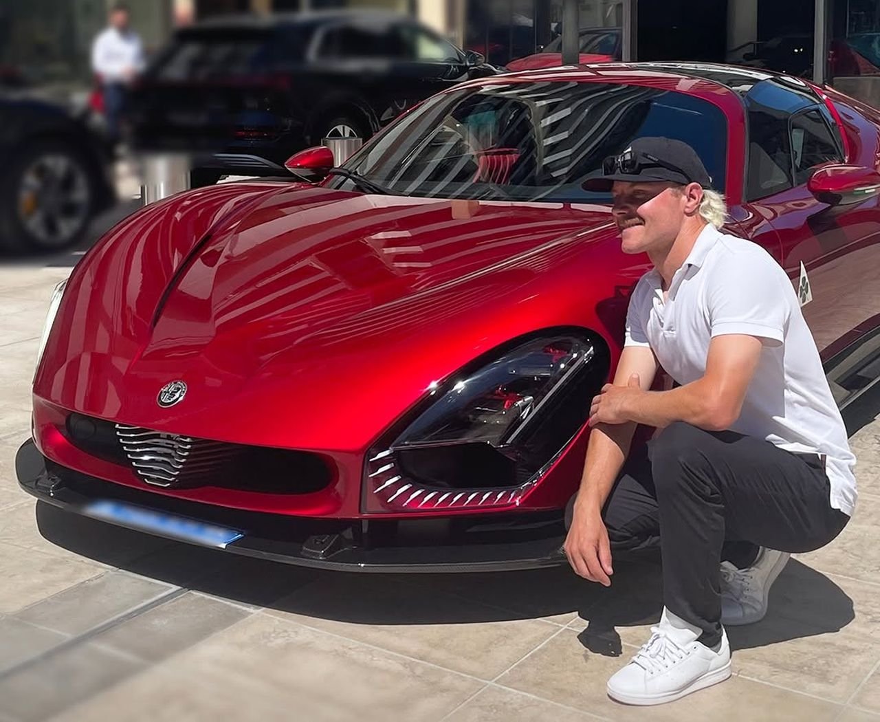 Alfa Romeo 33 Stradale-Valtteri Bottas-1