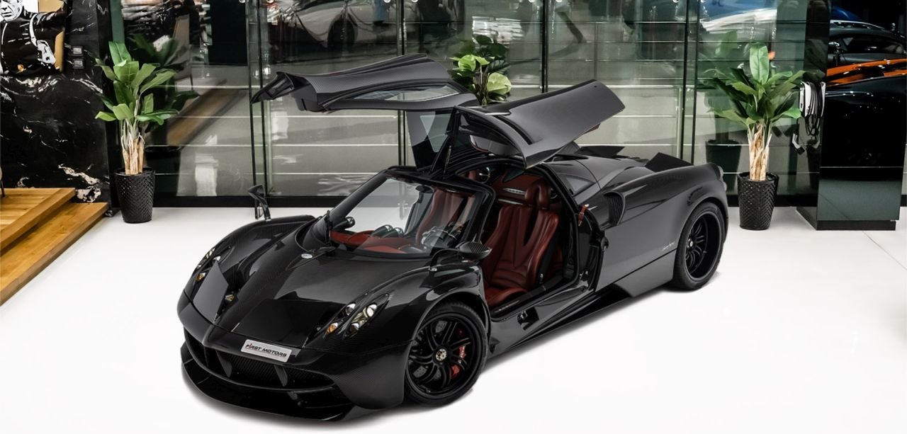 Pagani Huayra Carbon Edition for sale F1rst Motors-2