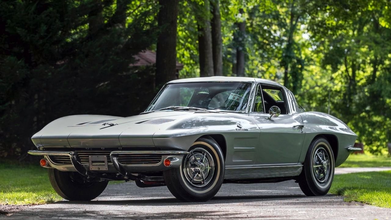 1963-chevrolet-corvette stingray