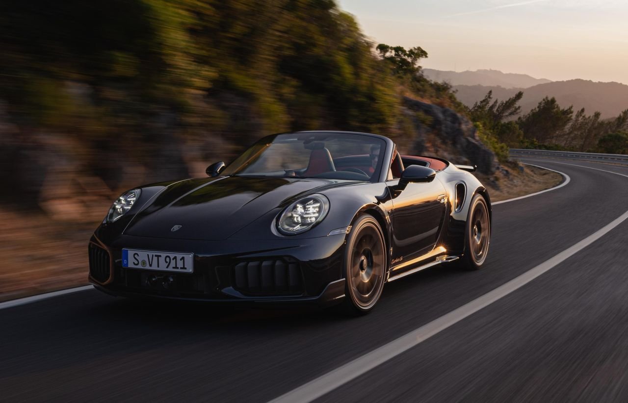 2026 Porsche 911 Turbo S-6