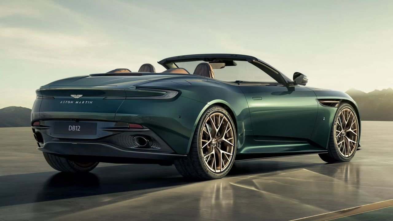 Aston Martin DB12 Volante 60th anniversary edition-2