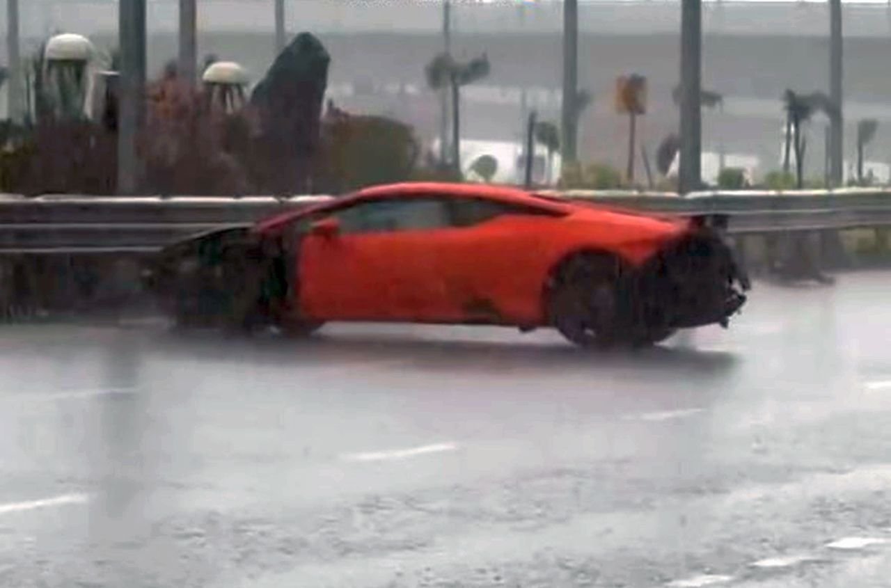Lamborghini Huracan Tecnica-crash-Mumbai