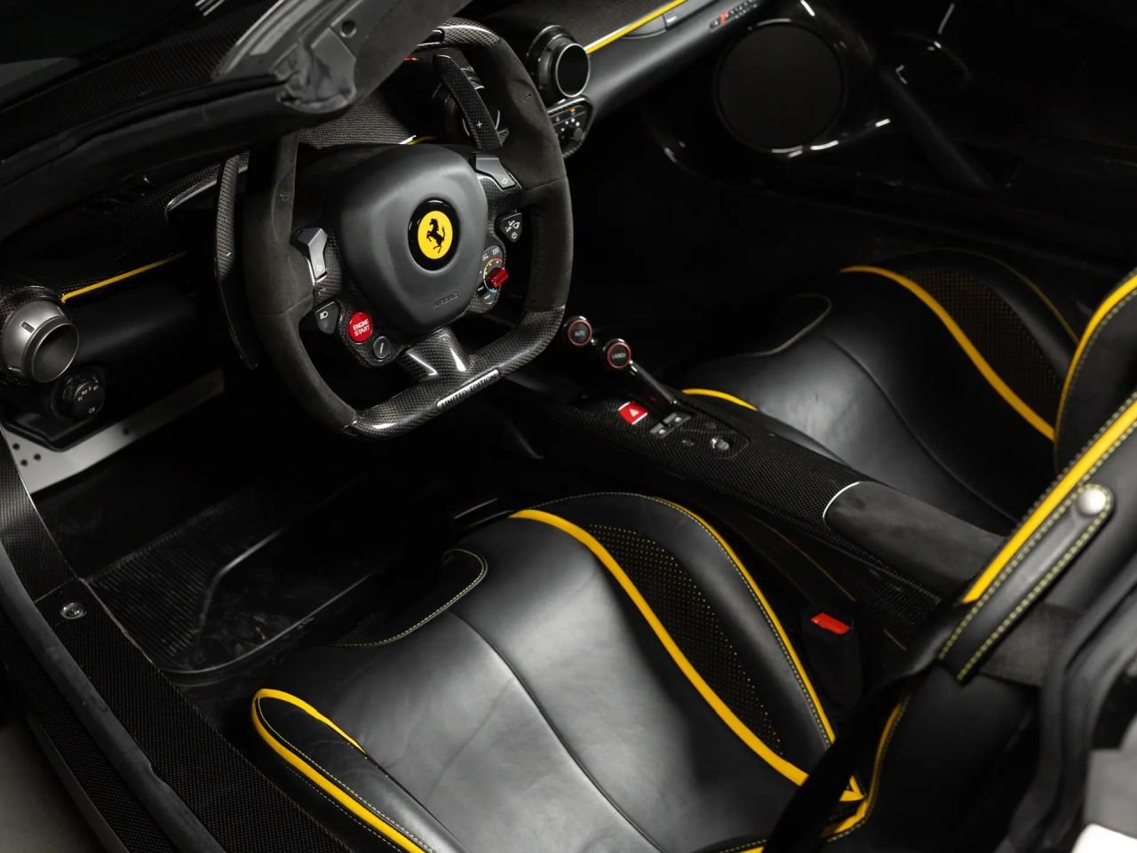 Ferrari LaFerrari Aperta White Swiss Auction-2