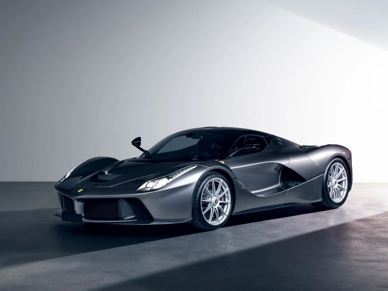 Ferrari LaFerrari Grey Swiss Auction-3