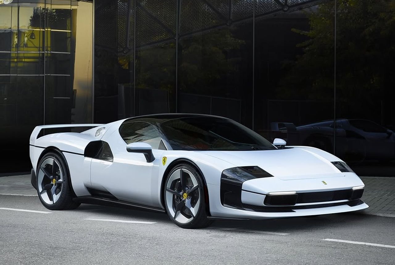 Ferrari SC40